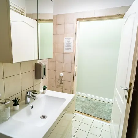 Old - Near Calea Victoriei * Bucarest