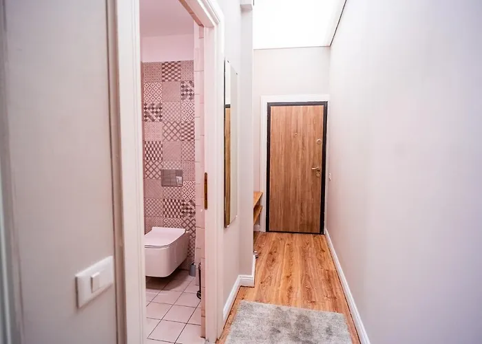 Old - Near Calea Victoriei