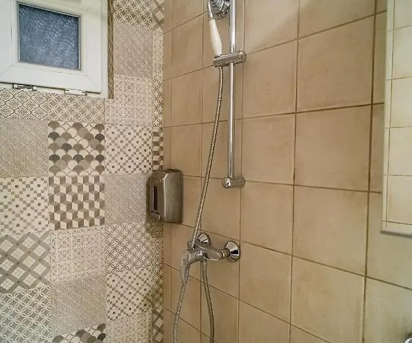 Old - Near Calea Victoriei * 부쿠레슈티